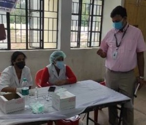 Monitoring visits at a vaccination center